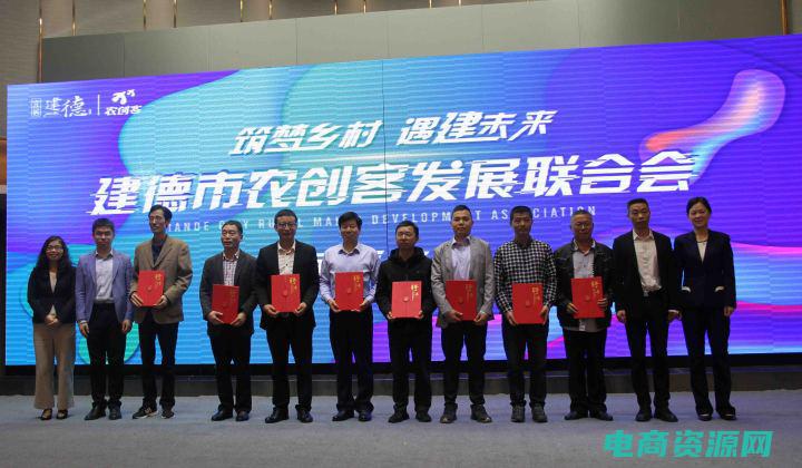凡客发展的起伏启示 (凡客：引领时尚的潮流先锋)