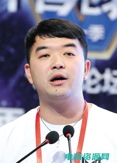 打时尚界壁垒的是谁 (打时尚界壁垒，走秀网为传授内幕li>)