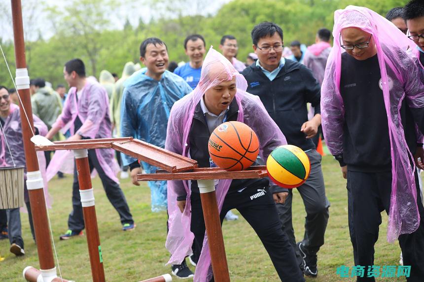 赶集团队 (赶集团购：限时抢购，抢到就是赚到)