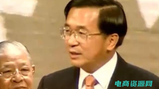 揭秘悠哉网背后的故事 (揭秘悠哉网背后的中文编辑身份之谜)
